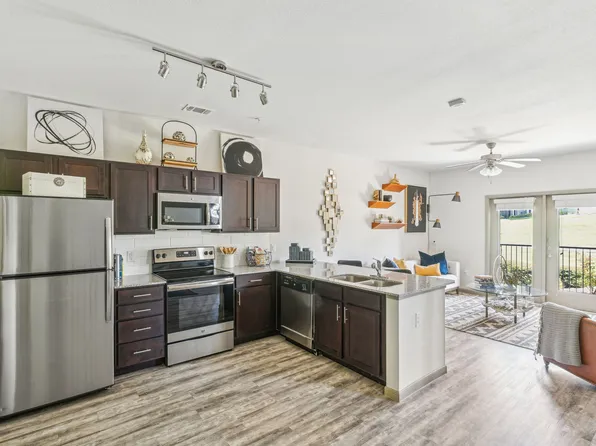 Enclave Falcon Pointe