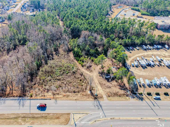 70 Garland Dr, Cameron, NC 28326