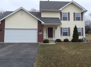 109 Candlewick Dr SE, Poplar Grove, IL 61065