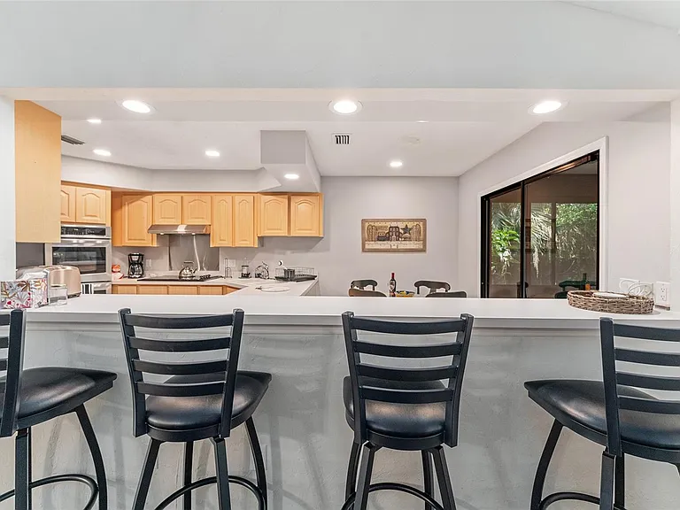 8101 NW 46th St — Photo 21