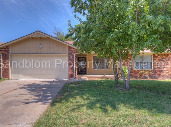 1909 N Eucalyptus Ave