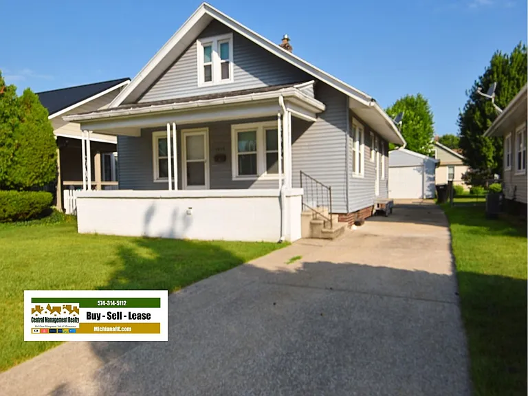 1315 Longfellow Ave — Photo 1