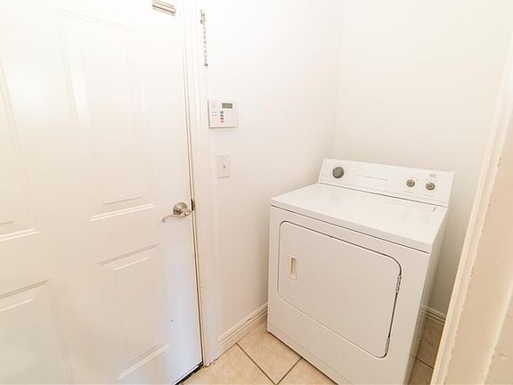 4th image of 1504 N Shetland Dr