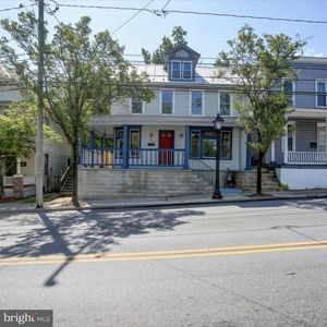448 E King St, Shippensburg, PA, 17257
