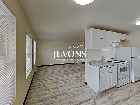 3rd image of 311 N 6th St APT 2