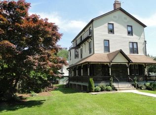 217 Cricket Ave APT 1, Ardmore, PA 19003