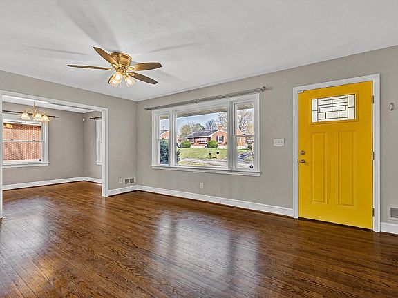 5th image of 4608 Elva Rd NW