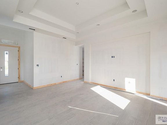 2nd image of 2952 Douglas Way