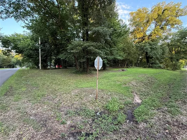 606 Campbell St Lot 7-8-10, Broken Bow, OK 74728