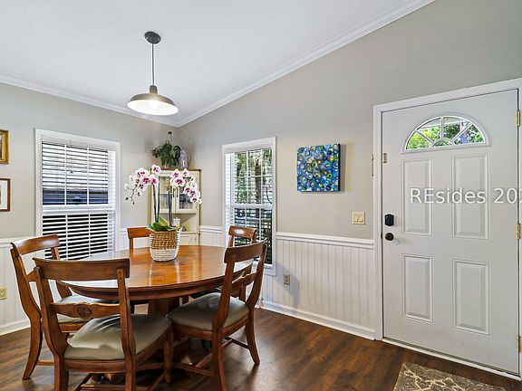 3rd image of 41 River Tree Cir