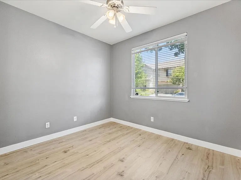 5457 Shennecock Way — Photo 13