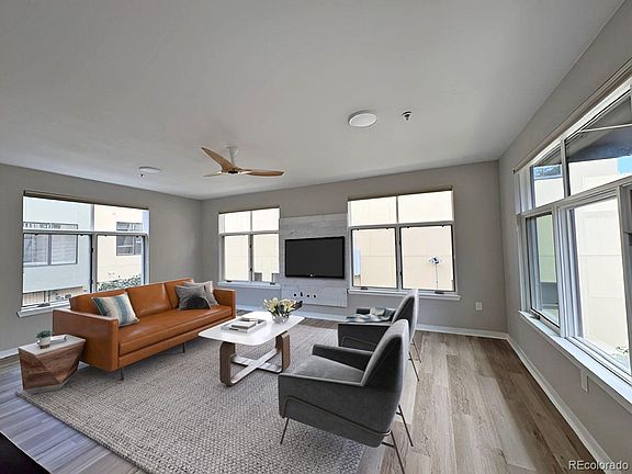 3rd image of 1350 Rosewood Avenue