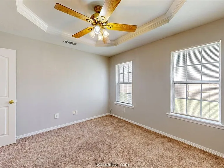 2404 Trace Mdws — Photo 20