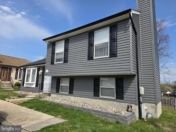 17 Chatterly Ct, Perry Hall, MD 21128