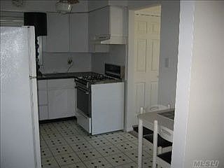 4th image of 235 Jefferson Ave