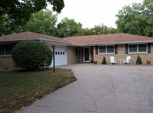 1532 University Dr, Manhattan, KS 66502