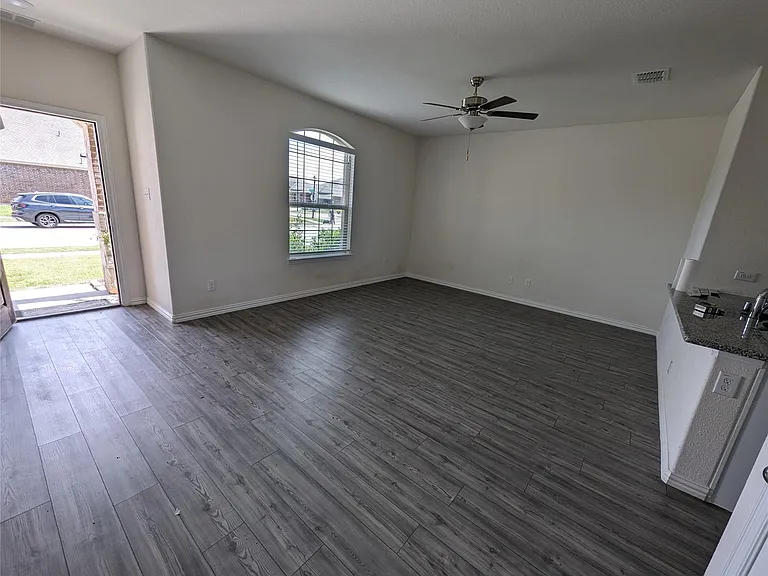 132 Copper Switch Dr — Photo 2