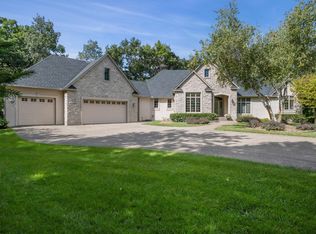 9721 Towering Oaks Curv, Prior Lake, MN 55372