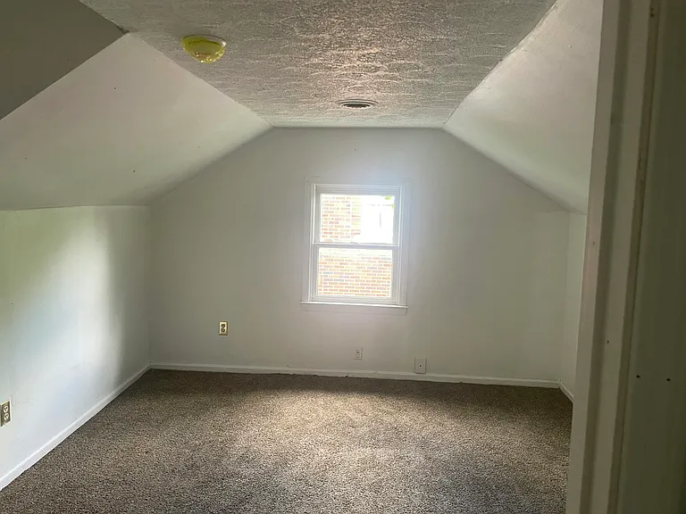 124 Russell Ave #3 — Photo 11