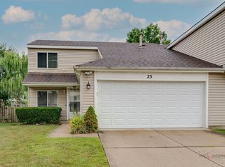23 Buckingham Ln, Buffalo Grove, IL 60089
