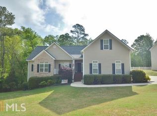 76 Edgewater Ct, Braselton, GA 30517