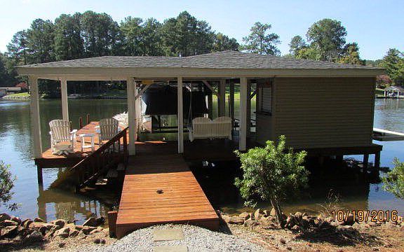 5th image of 182 Cove Mnr