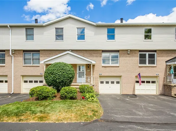 1165 Hampton Dr, Victor, NY 14564