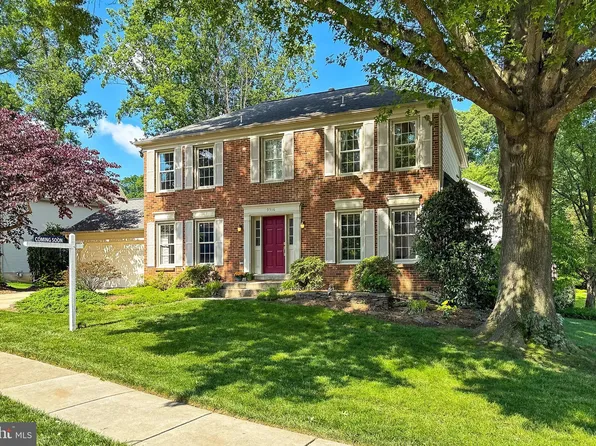 9516 Retriever Rd, Burke, VA 22015