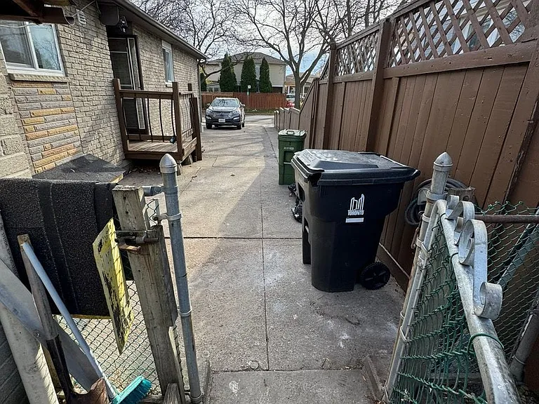 12 Sultan Pool Dr — Photo 33