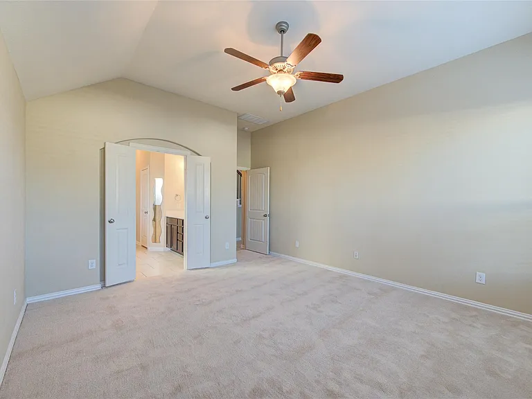 6519 Point Hollow Ln — Photo 39