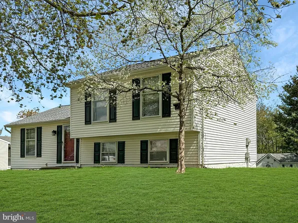 8571 Fairfax St, Manassas, VA 20110