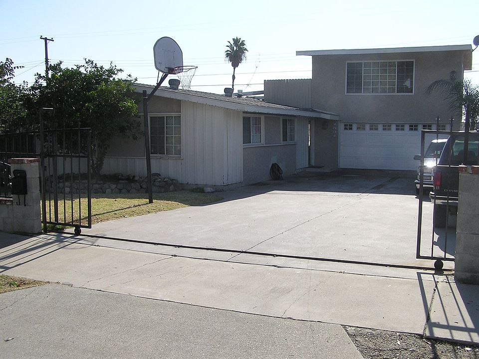 Oversized driveway with room for RV 