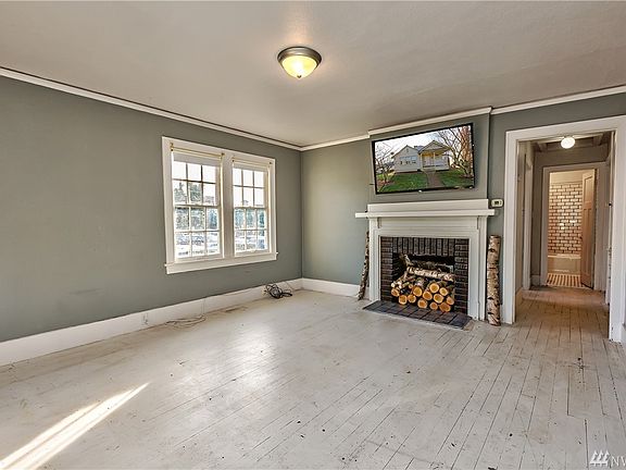The windows in this Living Room fill the room with sunshine