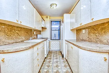 Sold by Maximillion Realty, Inc.