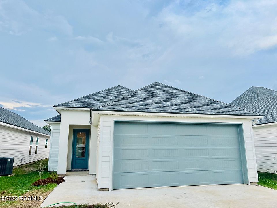 1st image of 205 Berchman Oaks Dr
