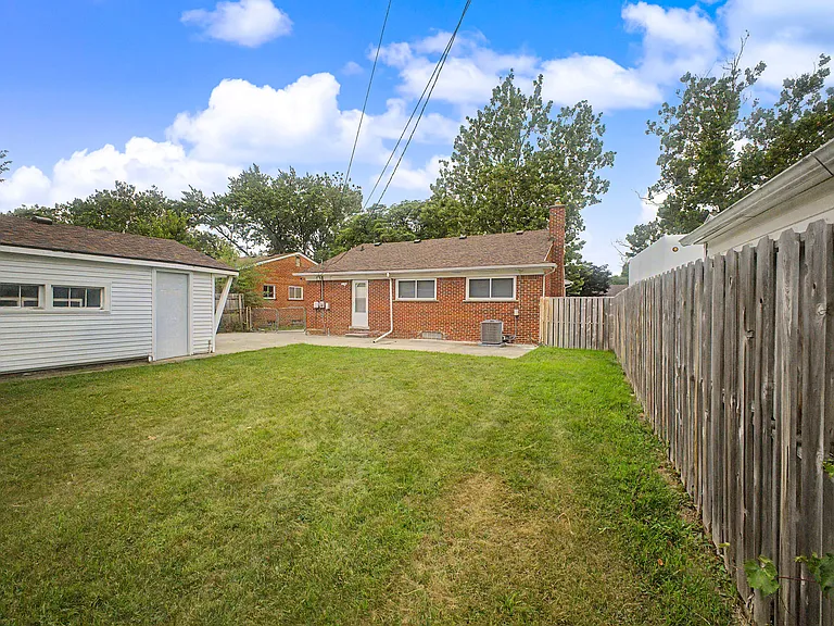 8108 Whitefield St — Photo 30