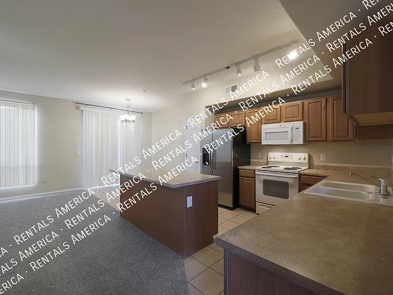18250 N Cave Creek Rd #202 — Photo 6