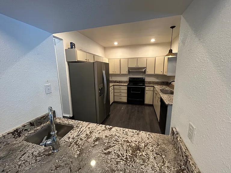 9215 Powhatan Dr — Photo 10