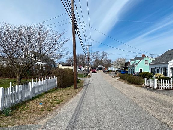 5th image of 27 Sand Pond Rd