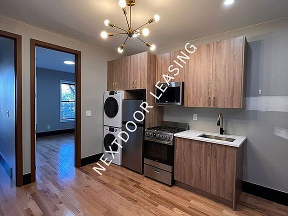4th image of 20 Reed St #15M