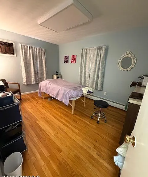 986 Bloom Rd — Photo 8