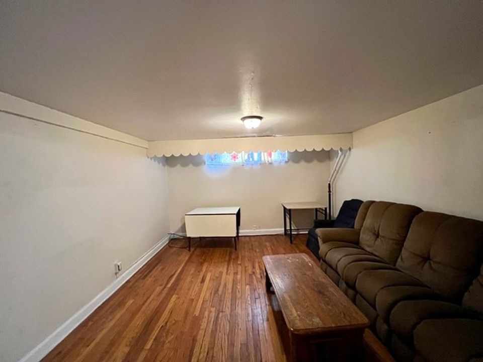 1st image of 59 Schiller St APT 19