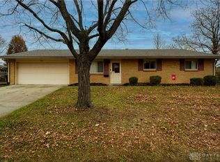 6012 Imperial Hills Dr, Dayton, OH 45414