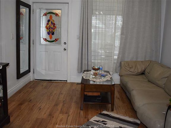 2nd image of 1133 University Ave E