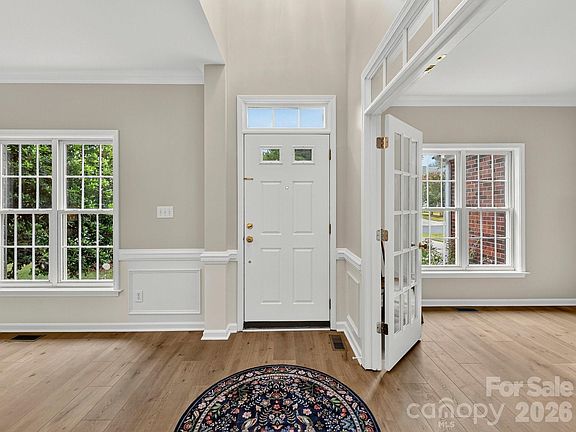 5th image of 8505 Tintinhull Ln