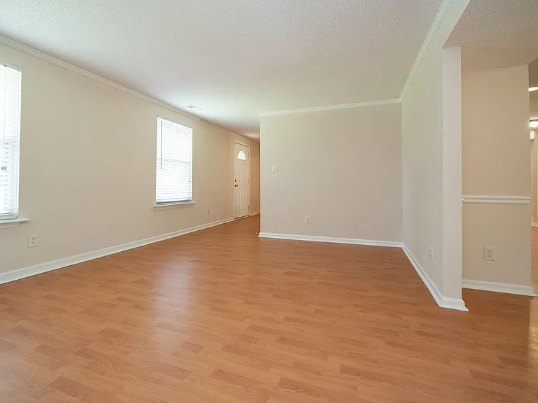 5520 Lacy Rd — Photo 6
