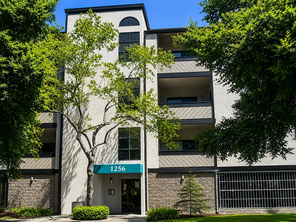 1256 Stanhope Ln #252