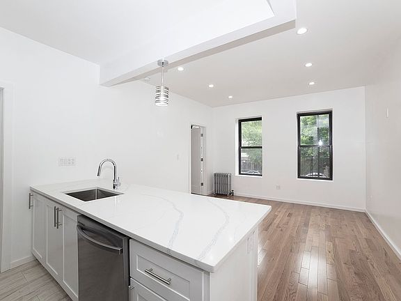3rd image of 309 E Houston St APT 2D