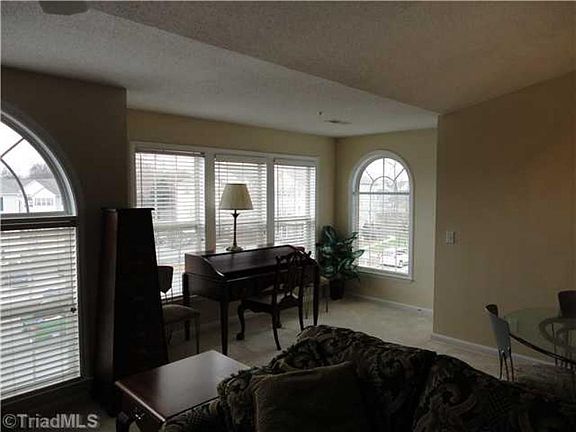 2nd image of 3733-3A Morris Farm Dr