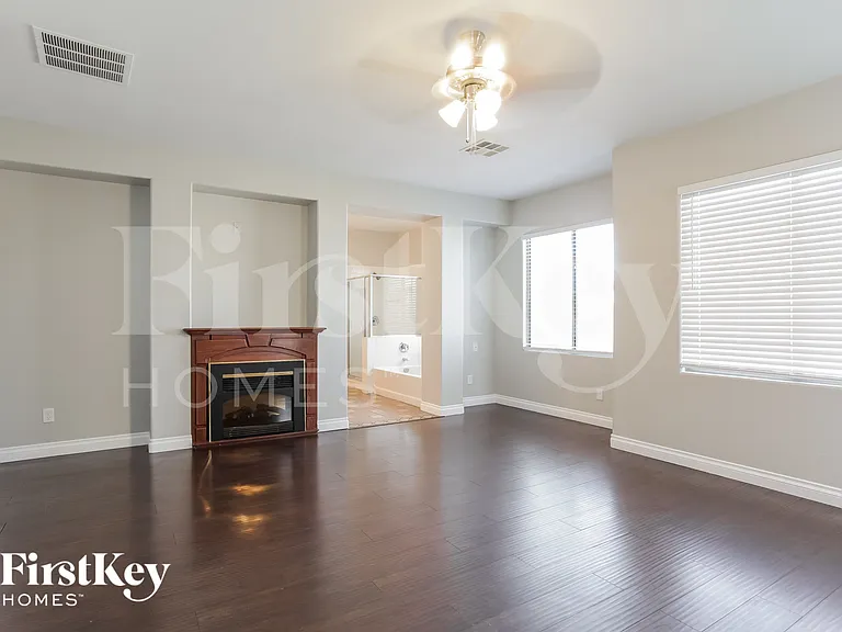 9100 Little Horse Ave — Photo 4
